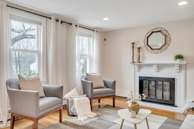 Photo - 24 Ledgelawn Ave House