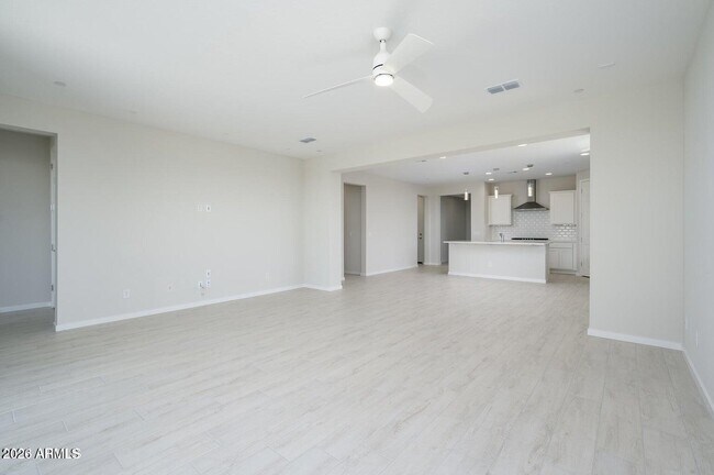 Foto del edificio - 13533 W Copper Leaf Ln
