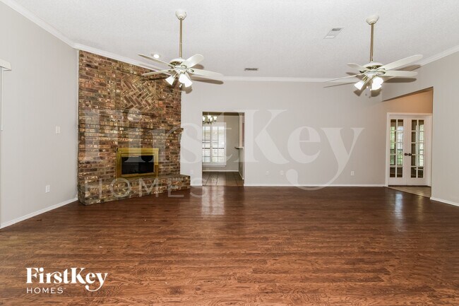 Building Photo - 1729 Creek Valley Rd