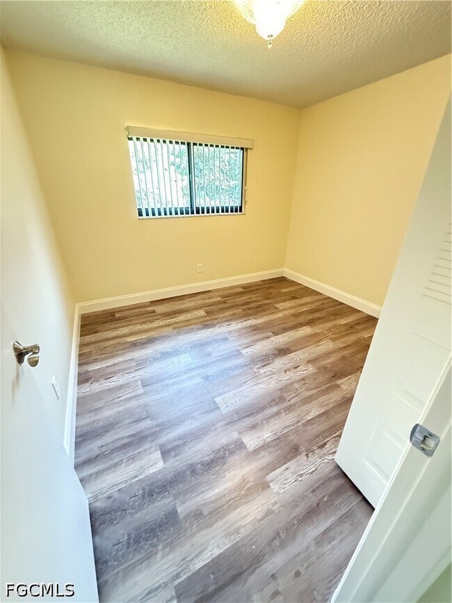 Foto del edificio - 17426 Birchwood Ln