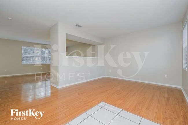 Foto del edificio - 7003 Early Gold Ln