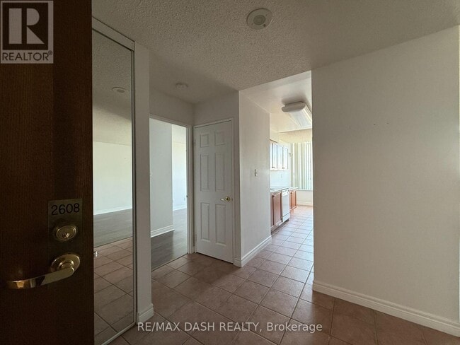 Building Photo - 156-2156 Enfield Pl