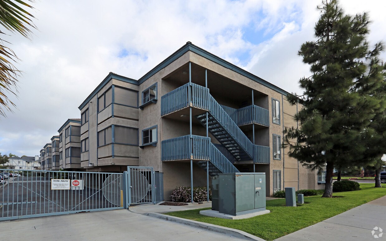55+ SENIOR COMMUNITY Park Fifth Avenue 364 5th Ave Chula Vista, CA