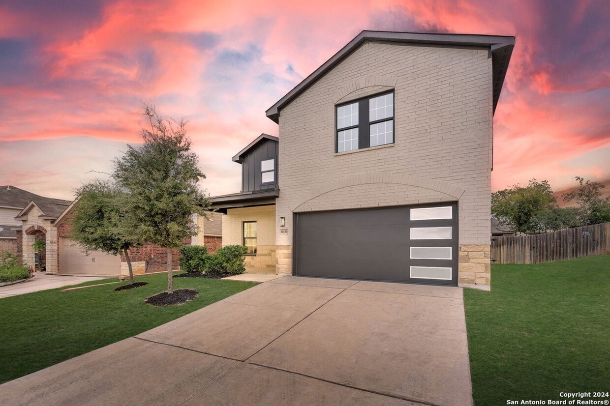 Foto principal - 8030 Bluewater Cove