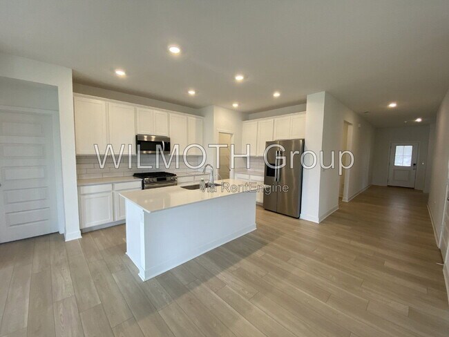 Foto del edificio - 5102 Astor Wy