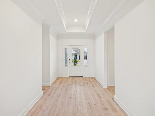 Foto del edificio - 100 Pine Lake Dr
