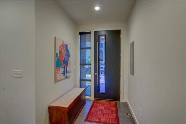 Foto del edificio - 807 NW 9th St