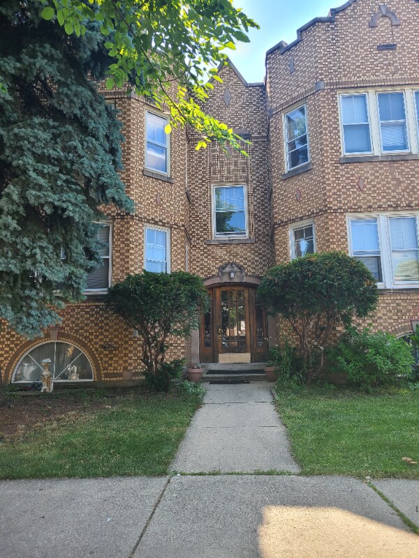 Primary Photo - 2948 N Mango Ave