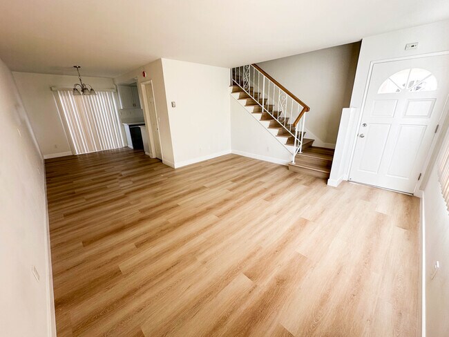 sala de estar - 2224 Curtis Ave