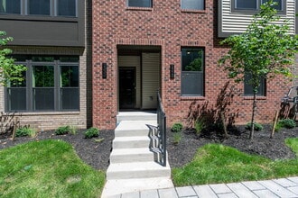 Building Photo - 2328 Water Promenade Ave