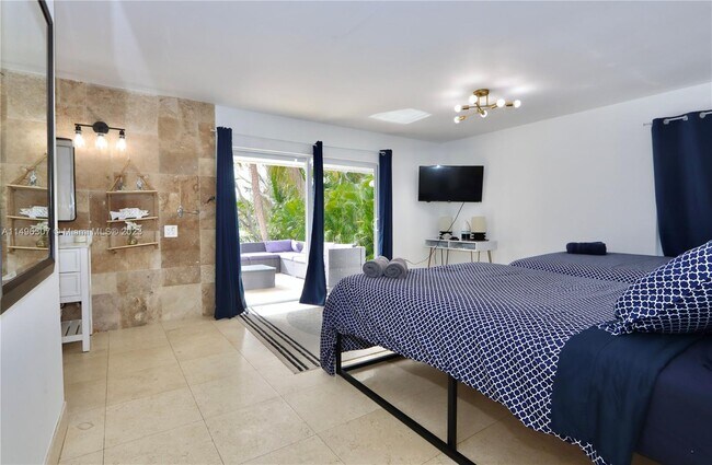 Foto del edificio - 2286 NE 215th St