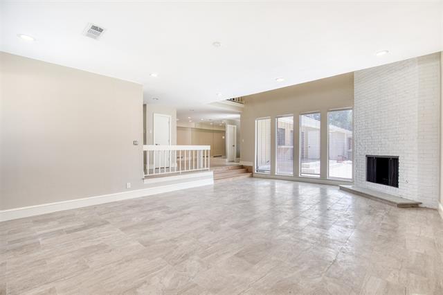 Foto del edificio - 16341 Lauder Ln