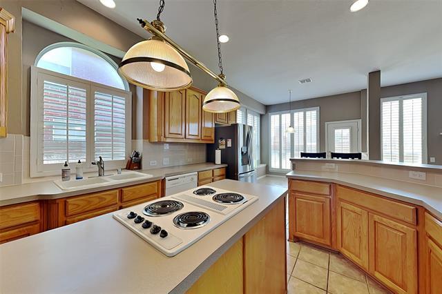Foto del edificio - 3910 Compton Dr