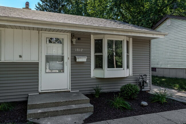Building Photo - 1812 Brownfield Rd