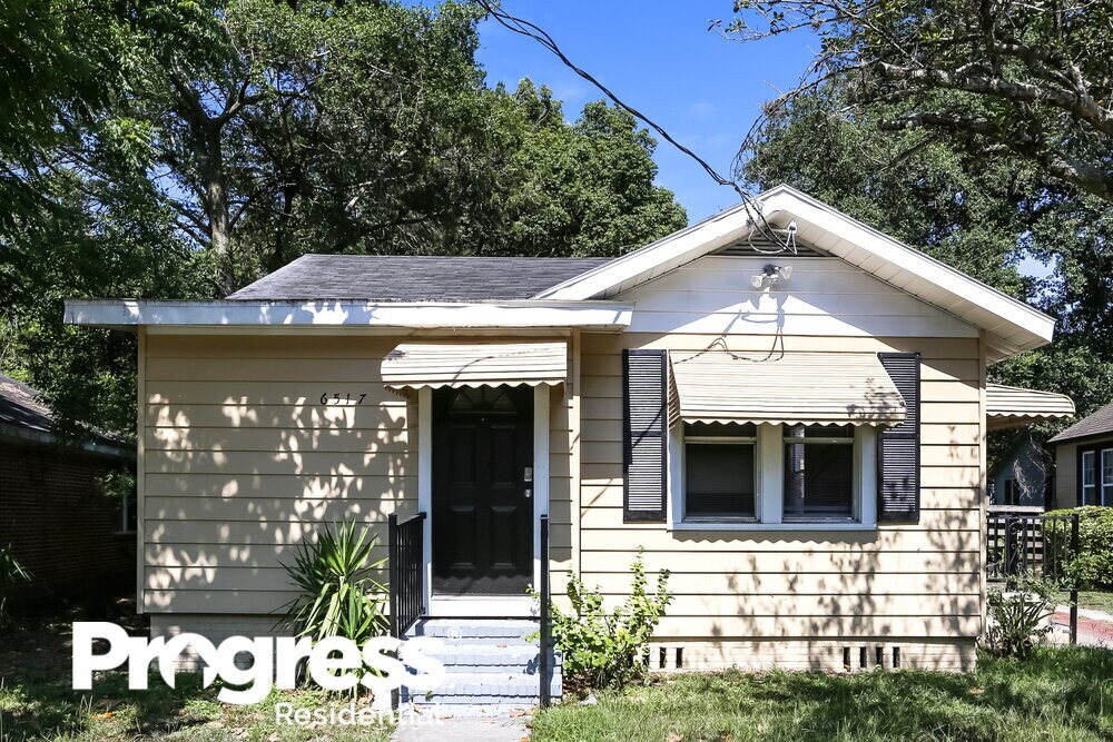 Foto principal - 6517 Sunset Dr