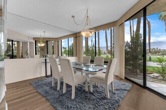Building Photo - 910 Island Dr