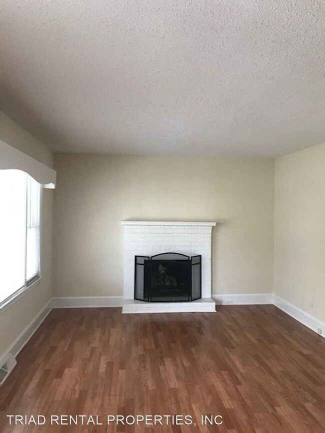 Building Photo - 2 br, 1 bath House - 605 EAST LEXINGTON AVE