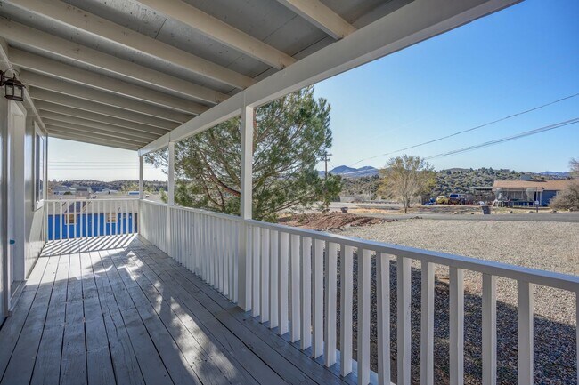 Foto del edificio - 2 Bedroom, 1 Bath Home For Rent in Diamond Valley!