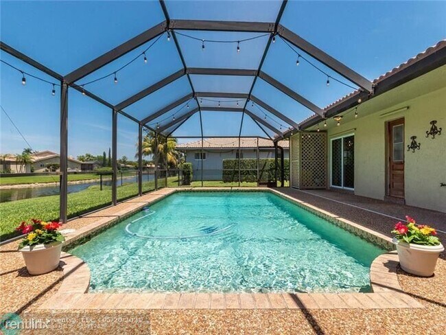 Foto del edificio - 4 br, 2.5 bath House - 1046 NW 108th Ln