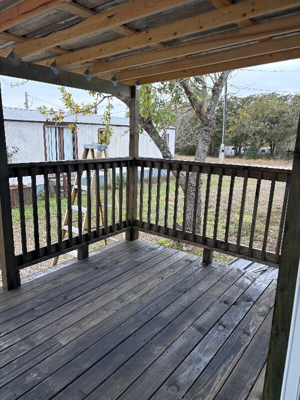 Foto del edificio - 240 Clark Ln