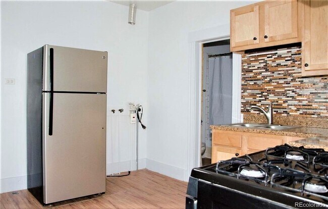 Foto del edificio - 2229 Miner St