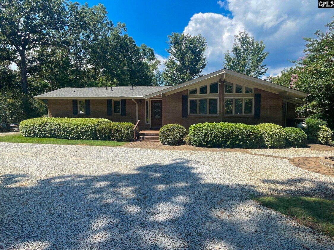 1132 Lamplighter Rd, Chapin, SC 29036 House Rental in Chapin, SC