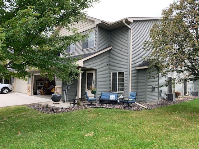 Exterior - 423 Cedar Pl