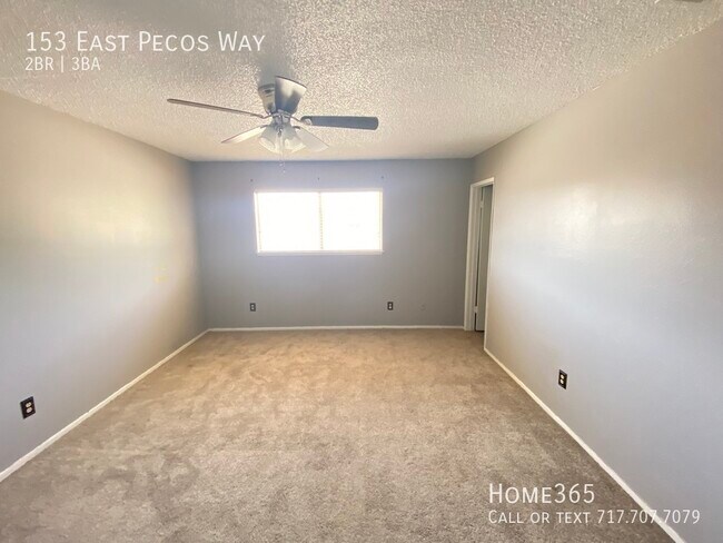 Building Photo - Updated Townhome with EXTRAS. Granite kitc...
