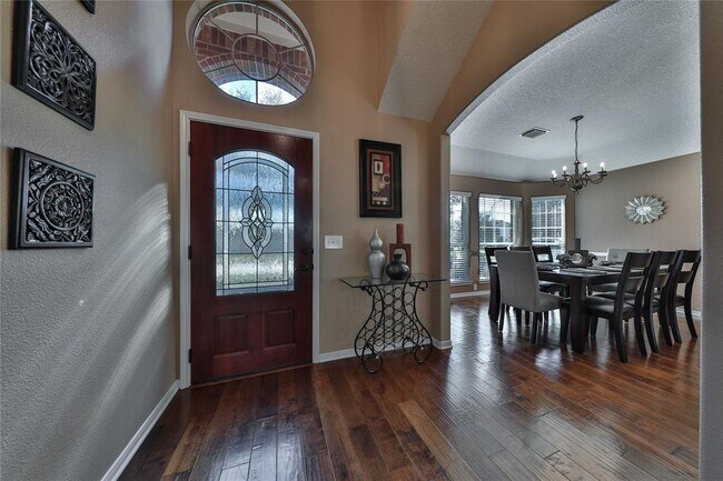 Building Photo - 3214 Pine Run Dr