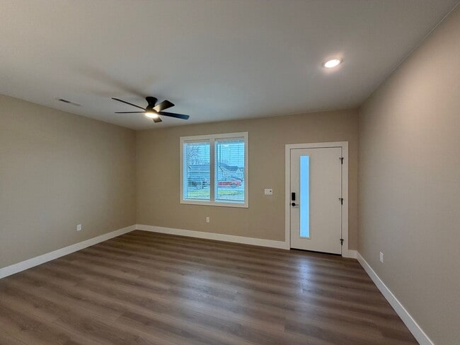 Building Photo - 2121 Carr Rd