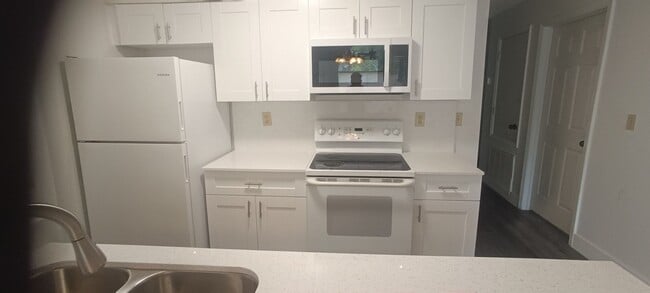 Building Photo - 2719 N Poinciana Blvd
