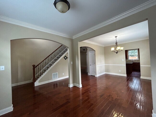 Foto del edificio - 241 Turnbridge Cir