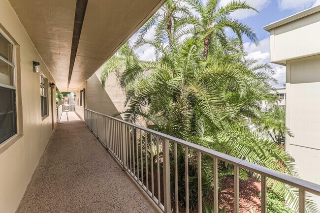 Foto del edificio - 412 Capri H