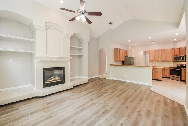 Foto del edificio - 7915 Timberlin Park Blvd