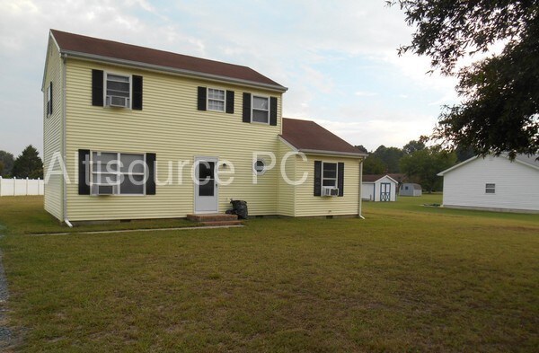 Building Photo - 29167 Doubletree Dr