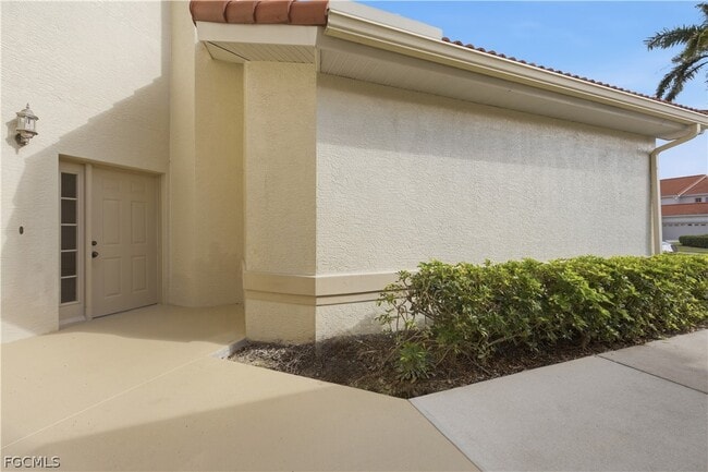 Building Photo - 15190 Royal Windsor Ln