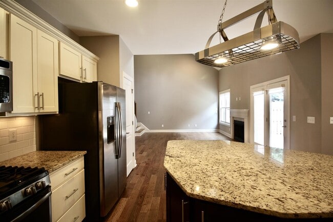 Foto del edificio - 147 Pinebranch Ct