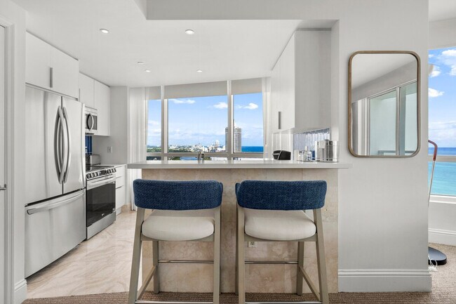 Foto del edificio - 4401 Collins Ave