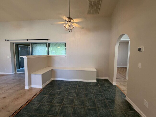 Foto del edificio - Spacious 4 bedroom in North Port