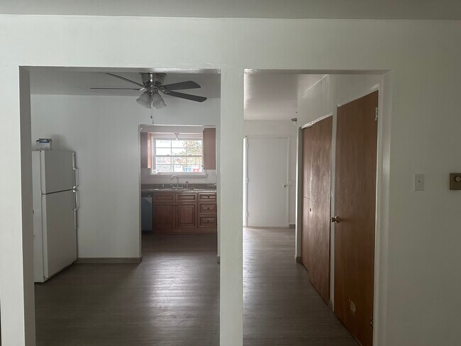 Foto del edificio - 421 Bethlehem Ct