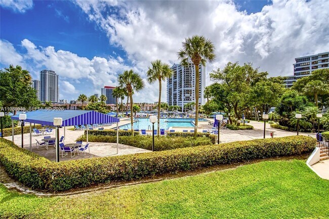 Building Photo - 600 Three Islands Boulevard