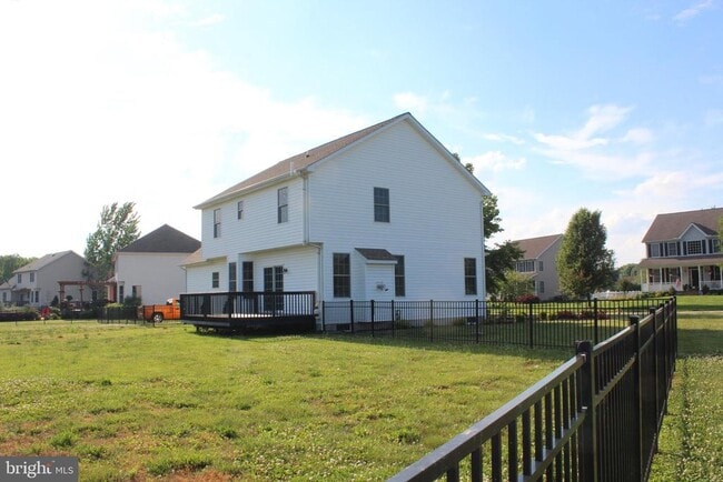 Building Photo - 165 Pitch Kettle Ct