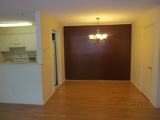 Fotografía del edificio - 7801 Tamarron Dr