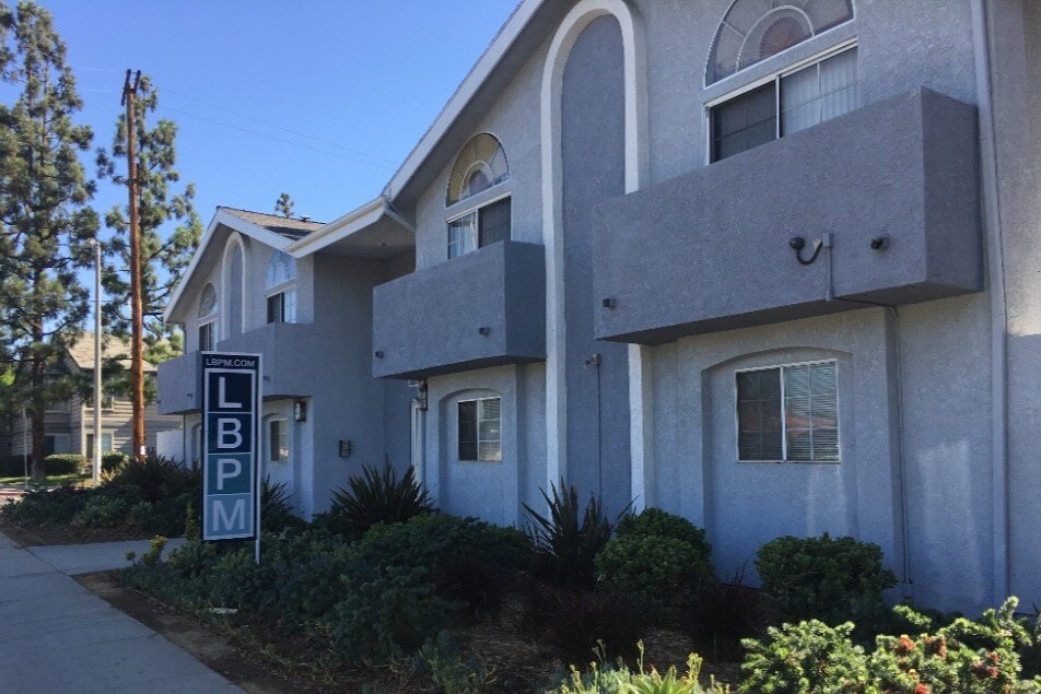 Foto principal - 9660 Sepulveda Blvd