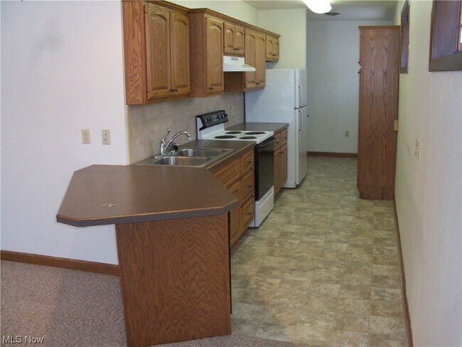 Foto del edificio - 108 5th St NE
