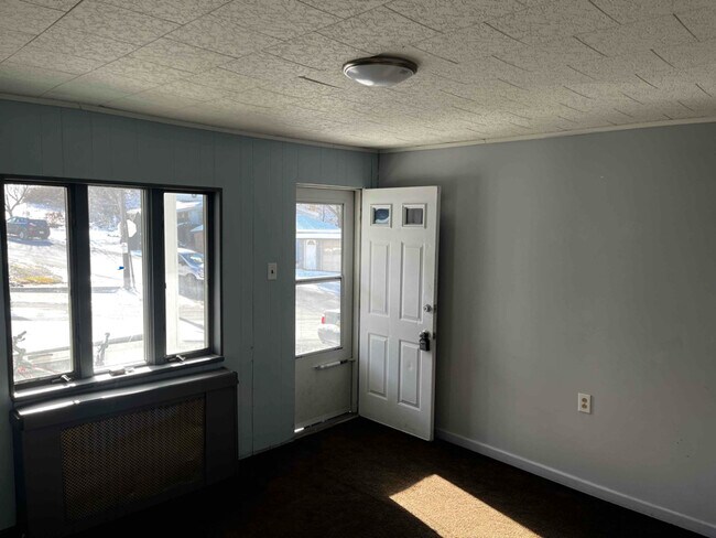 Foto del edificio - 377 W Ridge St