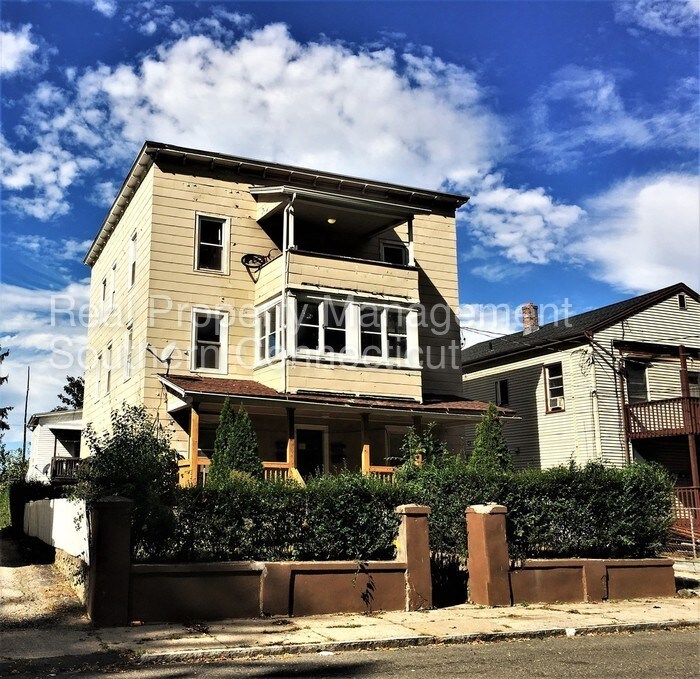 60 Jewett St, Ansonia, CT 06401 Apartment for Rent in Ansonia, CT