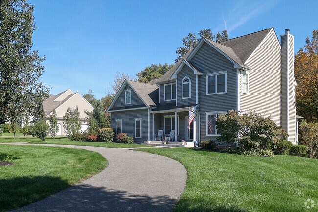 Cromwell offers beautiful cul-de-sac neighborhoods.