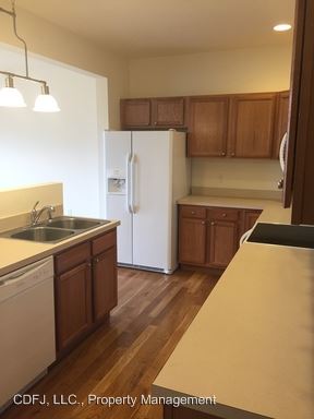 Building Photo - 210 Faith Cir