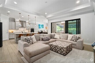 Building Photo - 1431 Mockingbird Dr
